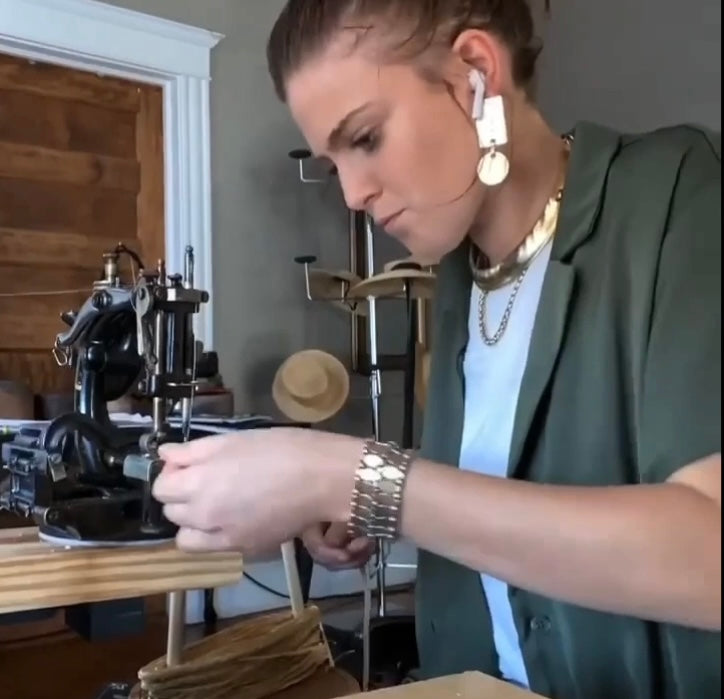 Load video: Jiimy James Sewing a Bergere